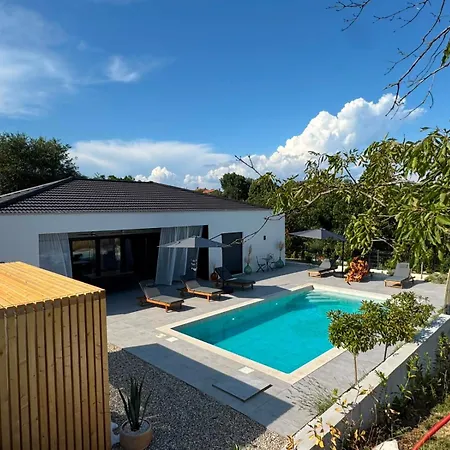 D'mmass Istria Villa