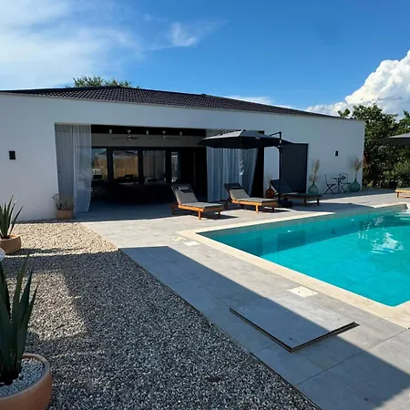 Villa D'mmass Istria *