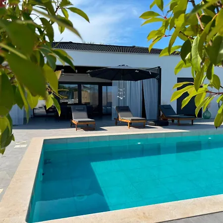 D'mmass Istria Villa